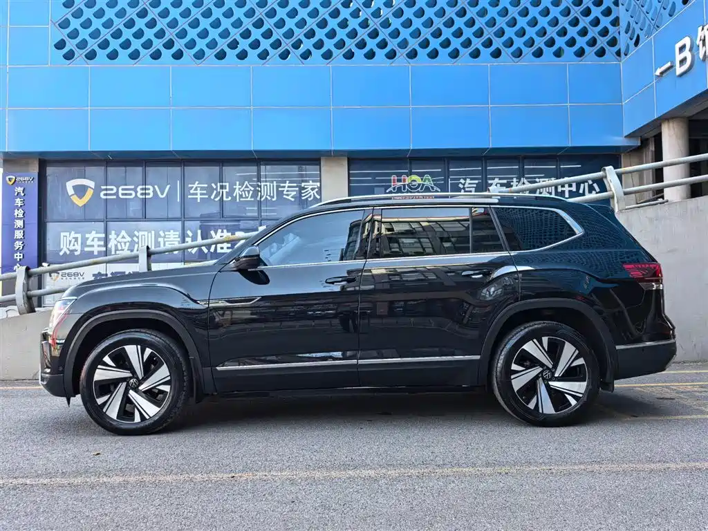 Volkswagen Teramont 2024 380TSI 4WD Prestige Luxury Edition фото 3