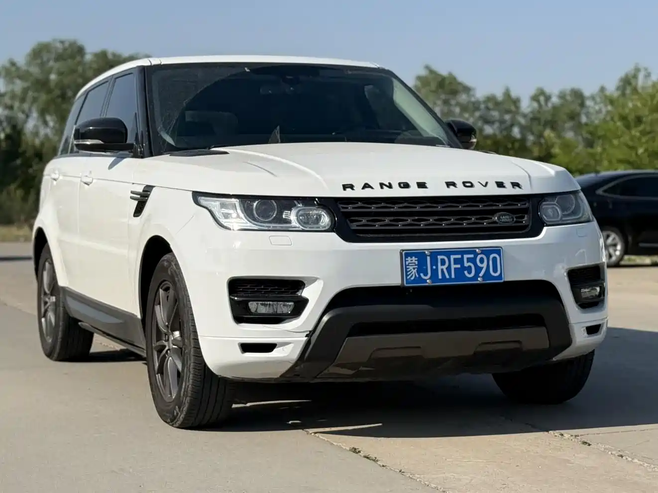 Land Rover Range Rover Sport 2016 Model 3.0 SC V6 SE фото 3