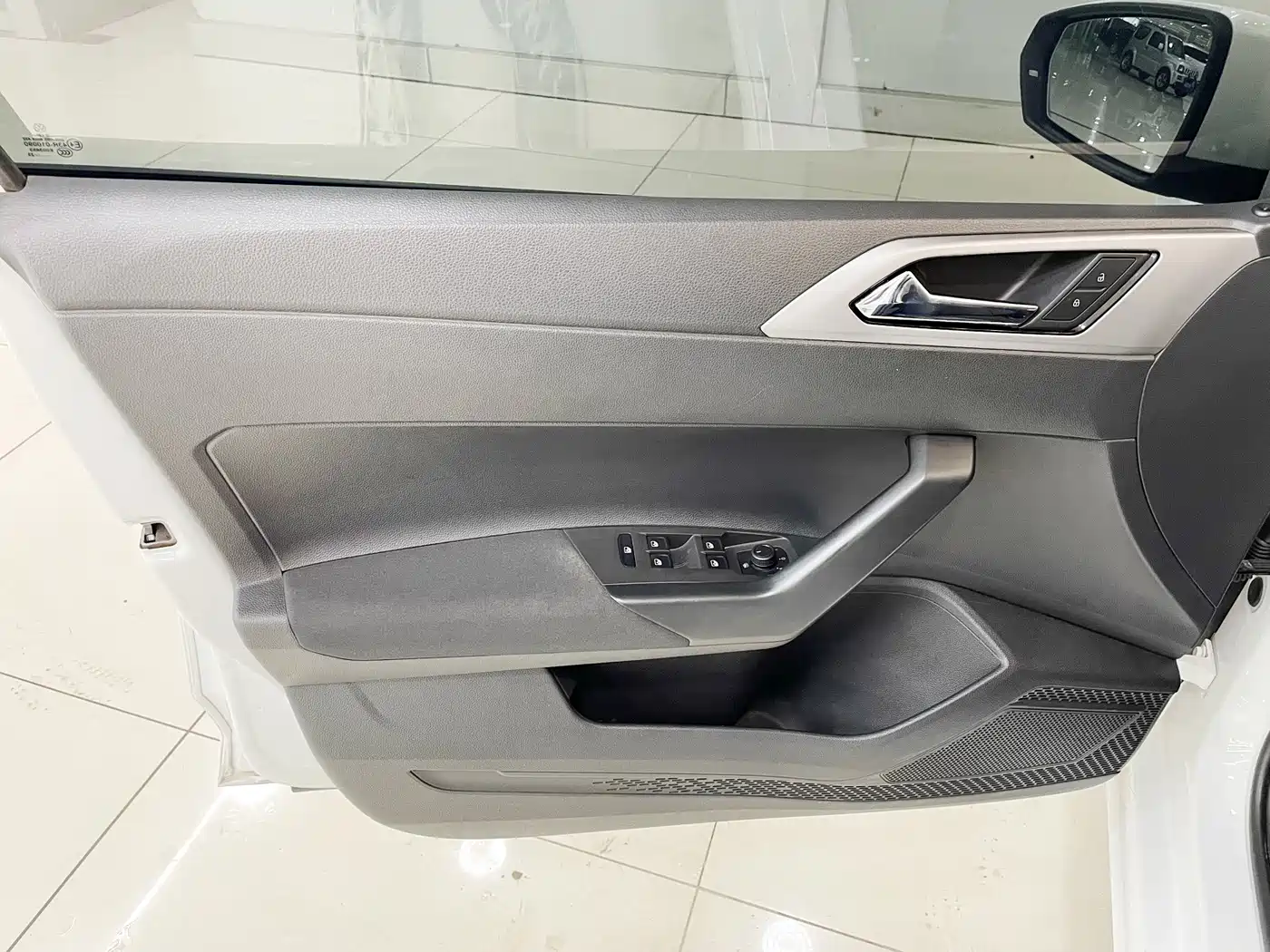 Volkswagen Polo 2023 2023 Facelift Plus 1.5L Auto Joyful Living Edition