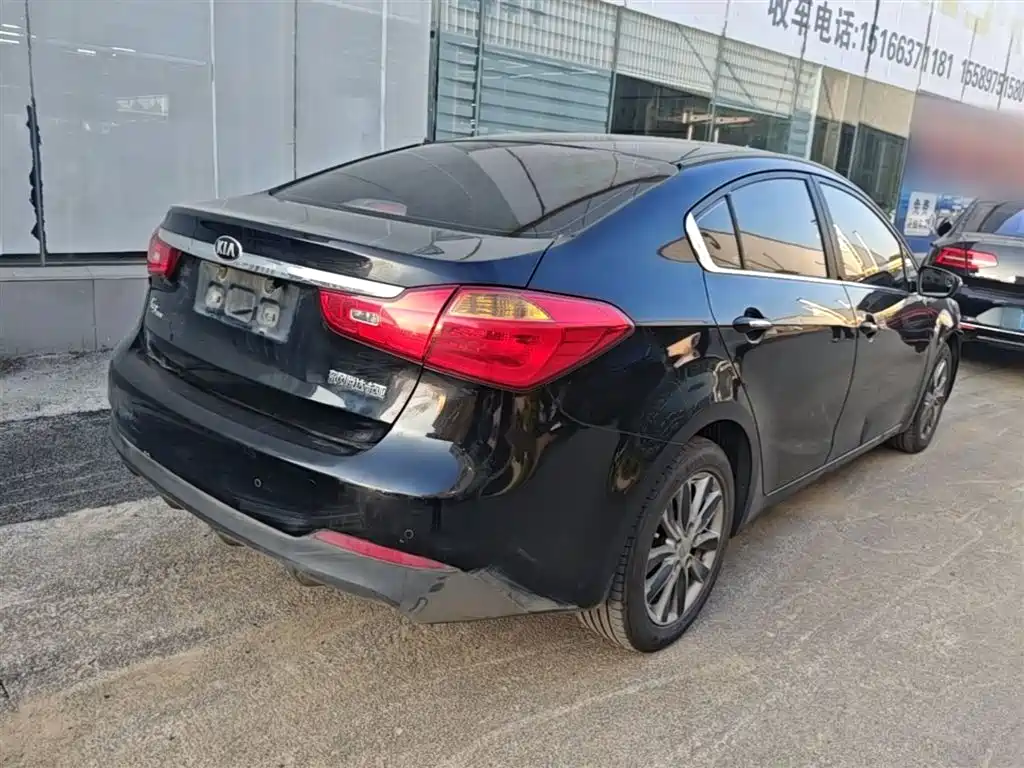 Kia K3 2015 1.6L Automatic GLS фото 7