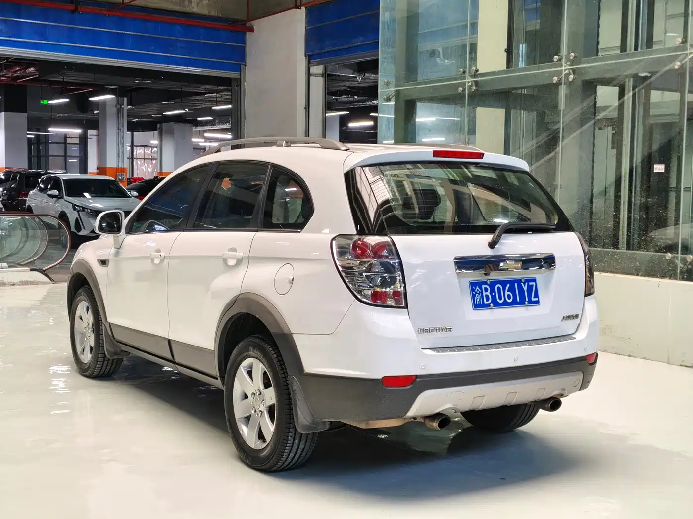 Chevrolet Captiva 2013 2012 Model 2.4L 2WD Urban Edition 5-Seater