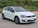 Фото 23 - Volkswagen Golf