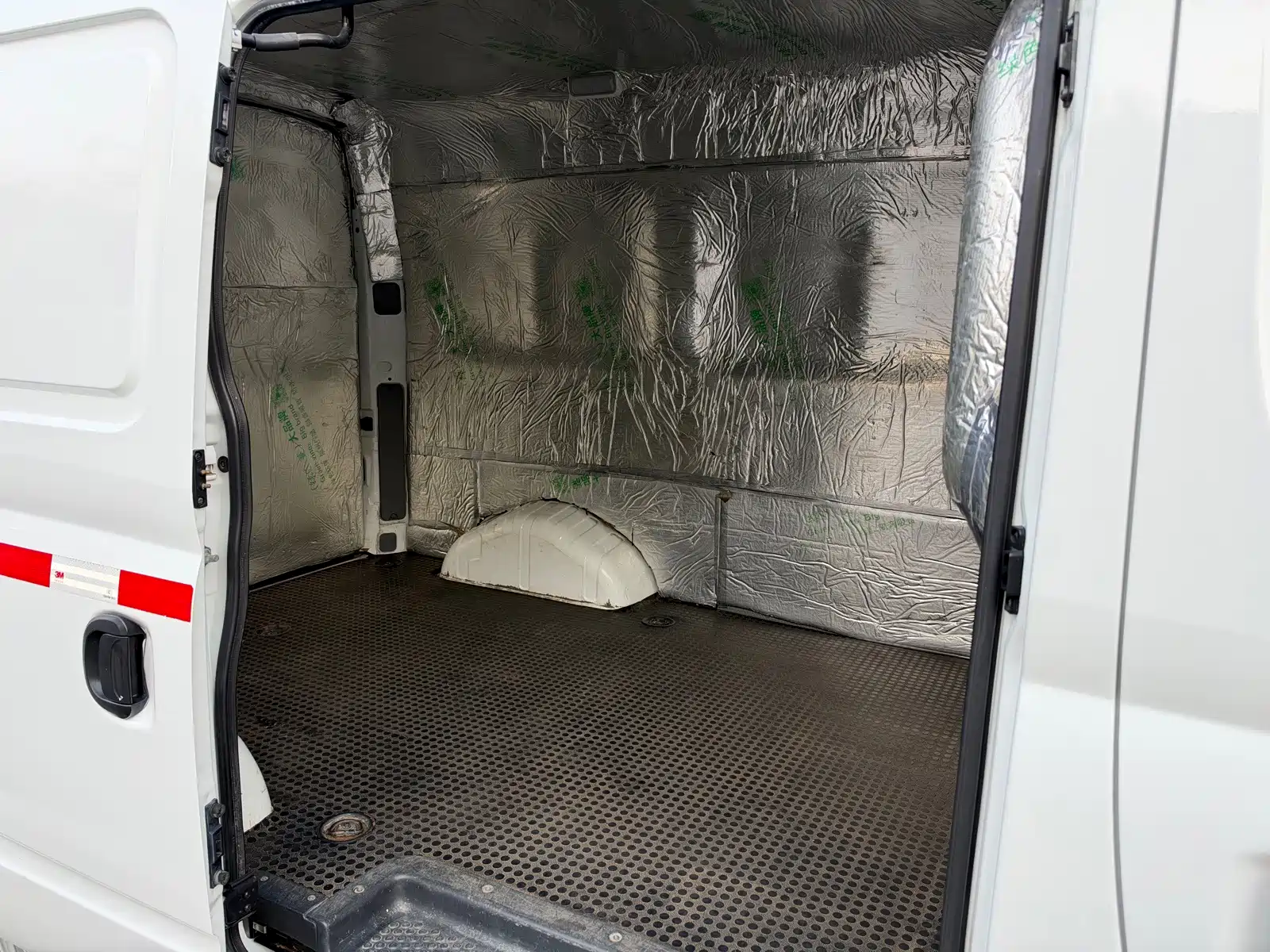 Фото 9 - Maxus Xintu V80