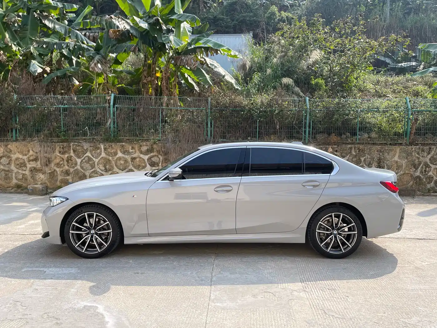 BMW 3 Series 2024 325Li M Sport Package фото 3