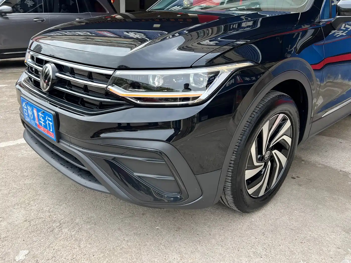 Volkswagen Tiguan L 2025 Model 300TSI Auto 2WD Dragon Edition фото 29