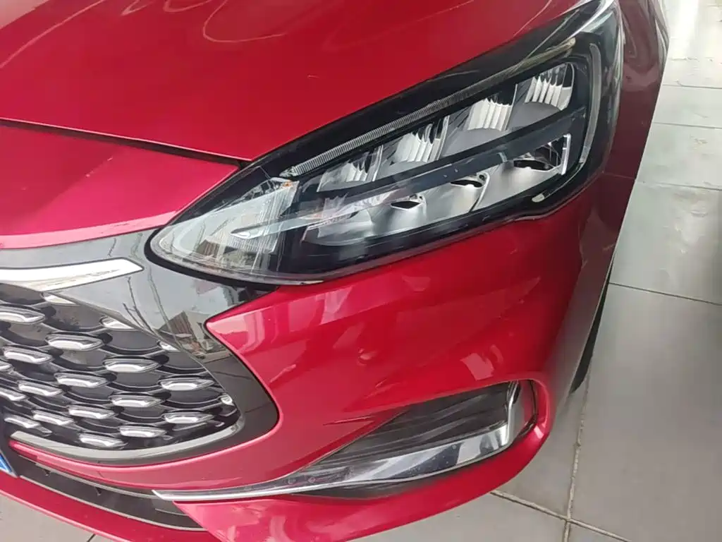 Фото 24 - Ford Focus