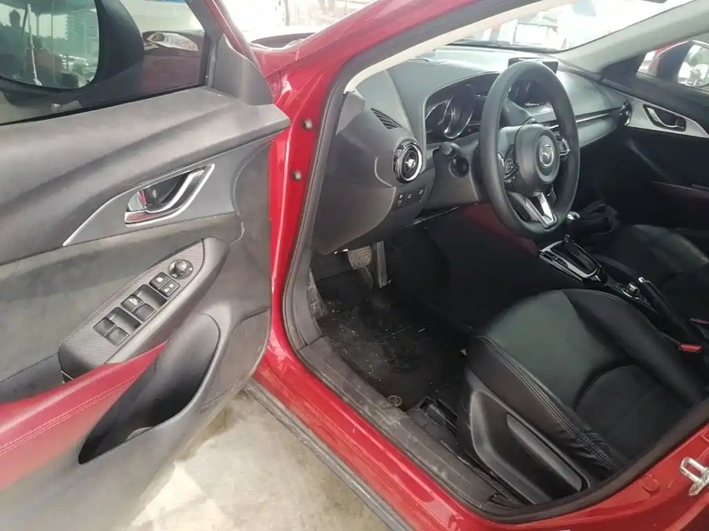 Фото 16 - Mazda CX-3