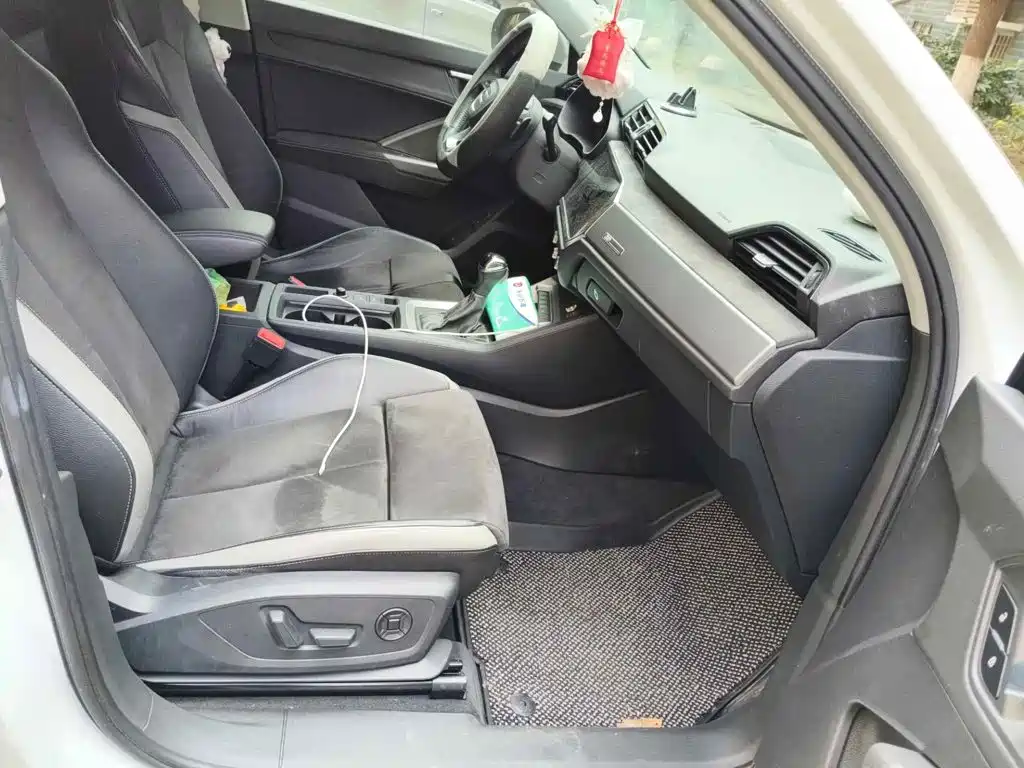Photo 13 - Audi Q3