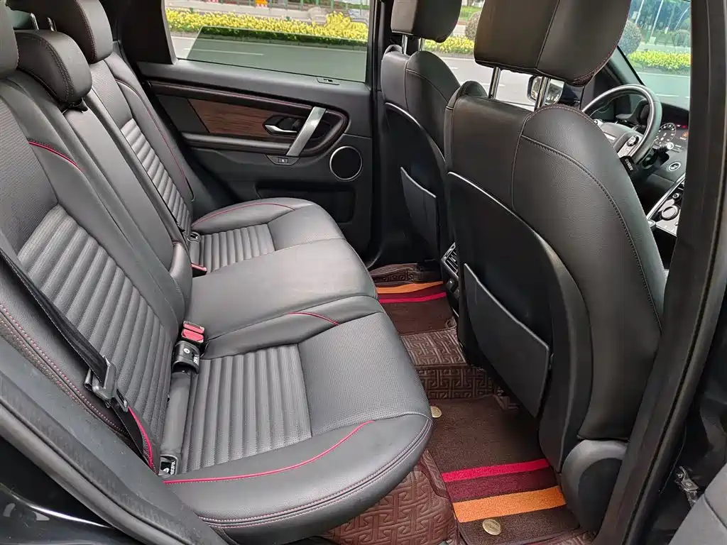 LAND ROVER DISCOVER SPORTS