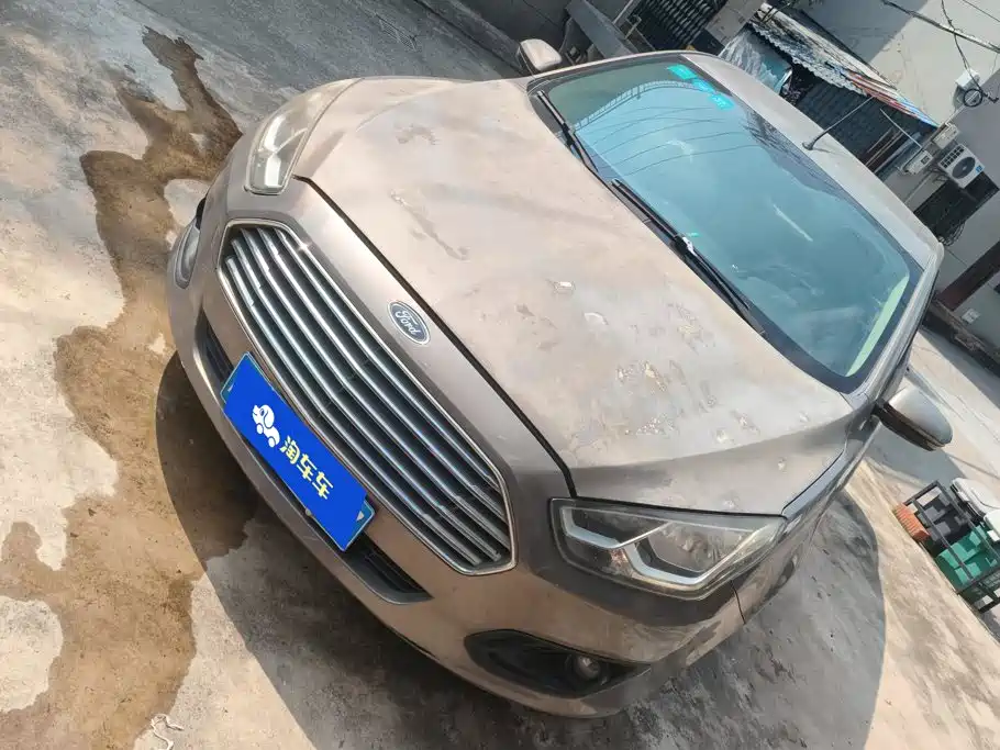 Ford Escort 2015 — пригон из Китая