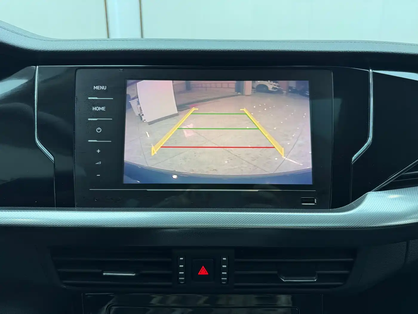 Volkswagen Passat 2022 280TSI Elite Edition фото 13
