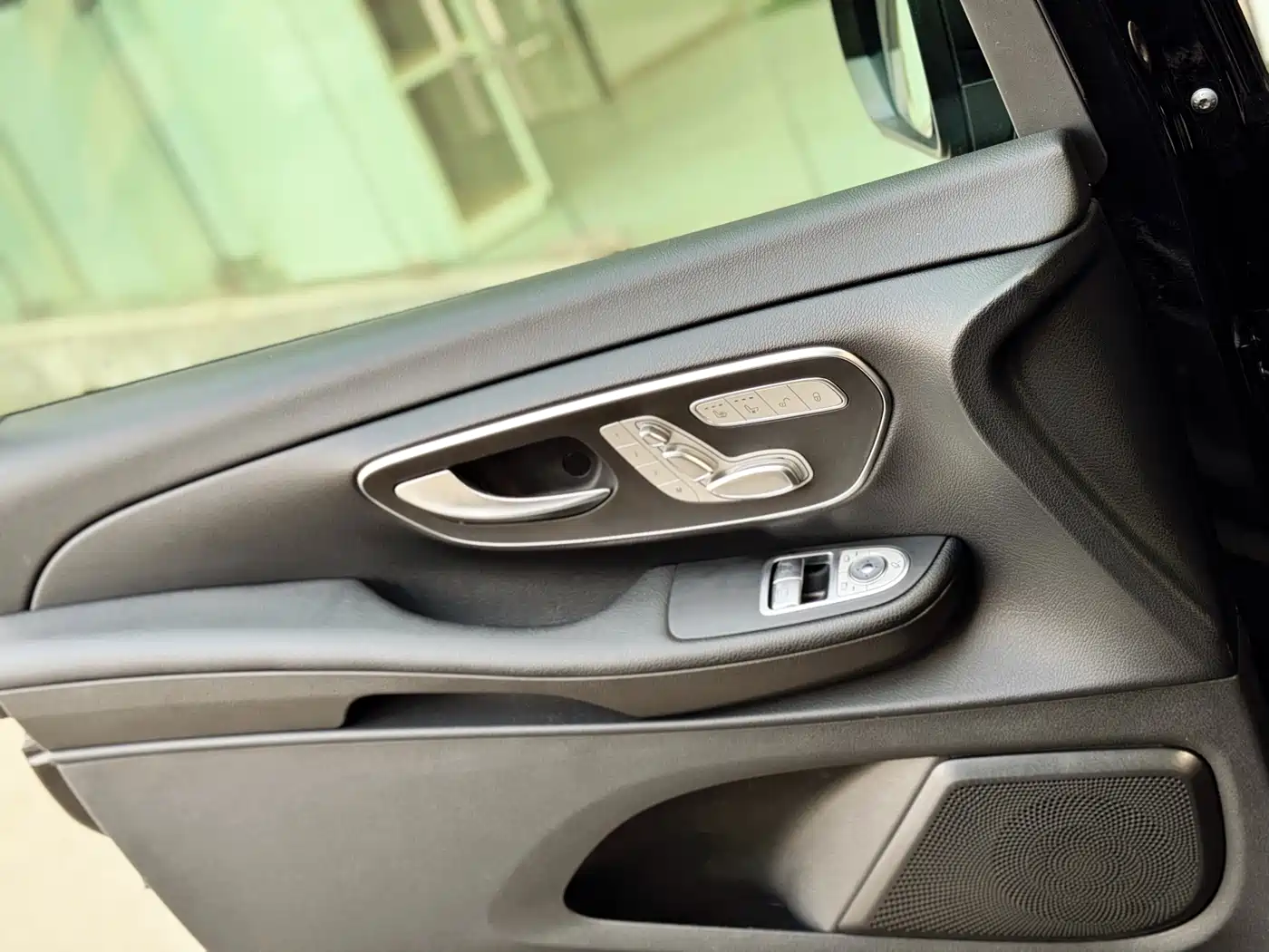 Mercedes-Benz V-Class 2020 V 260 Navigator Edition фото 15