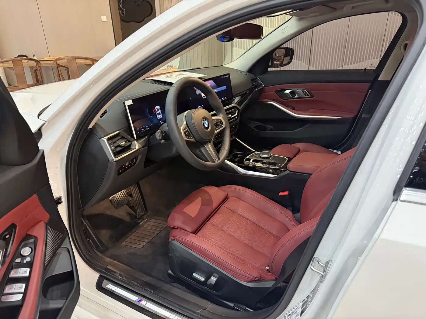 BMW 3 Series 2023 320Li M Sport Package фото 11