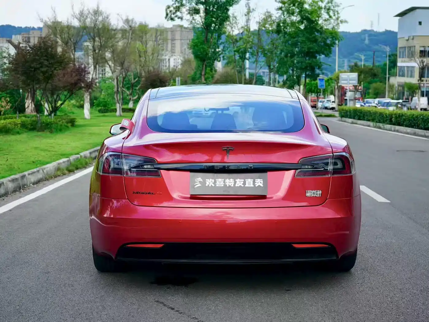TESLA MODEL S