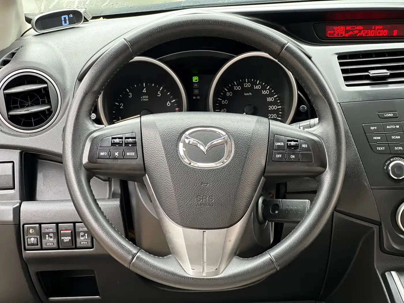Mazda Mazda5 2011 2011 2.0L Automatic Luxury