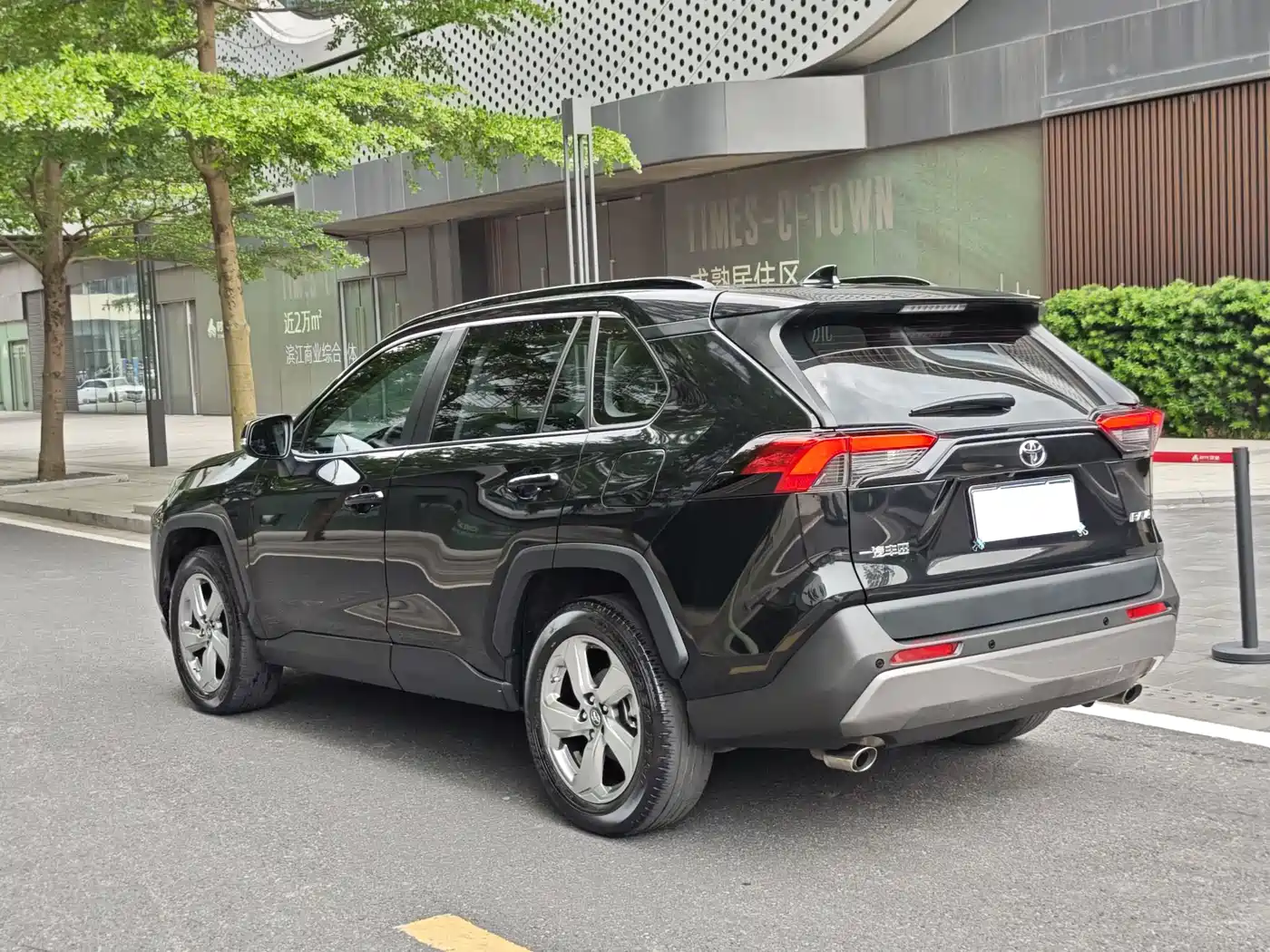 Toyota RAV4 Rongfang 2022 2.0L CVT 2WD Trend Edition фото 25