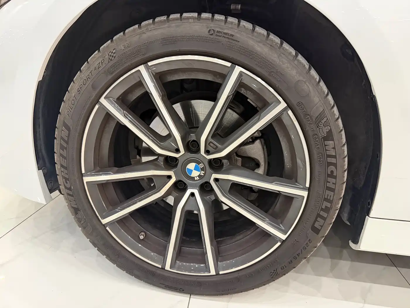 BMW 3 Series 2023 320Li M Sport Package фото 19