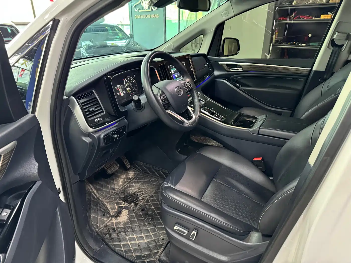 GAC Trumpchi Trumpchi M8 2023 Leading Series 390T Prestige Edition фото 4