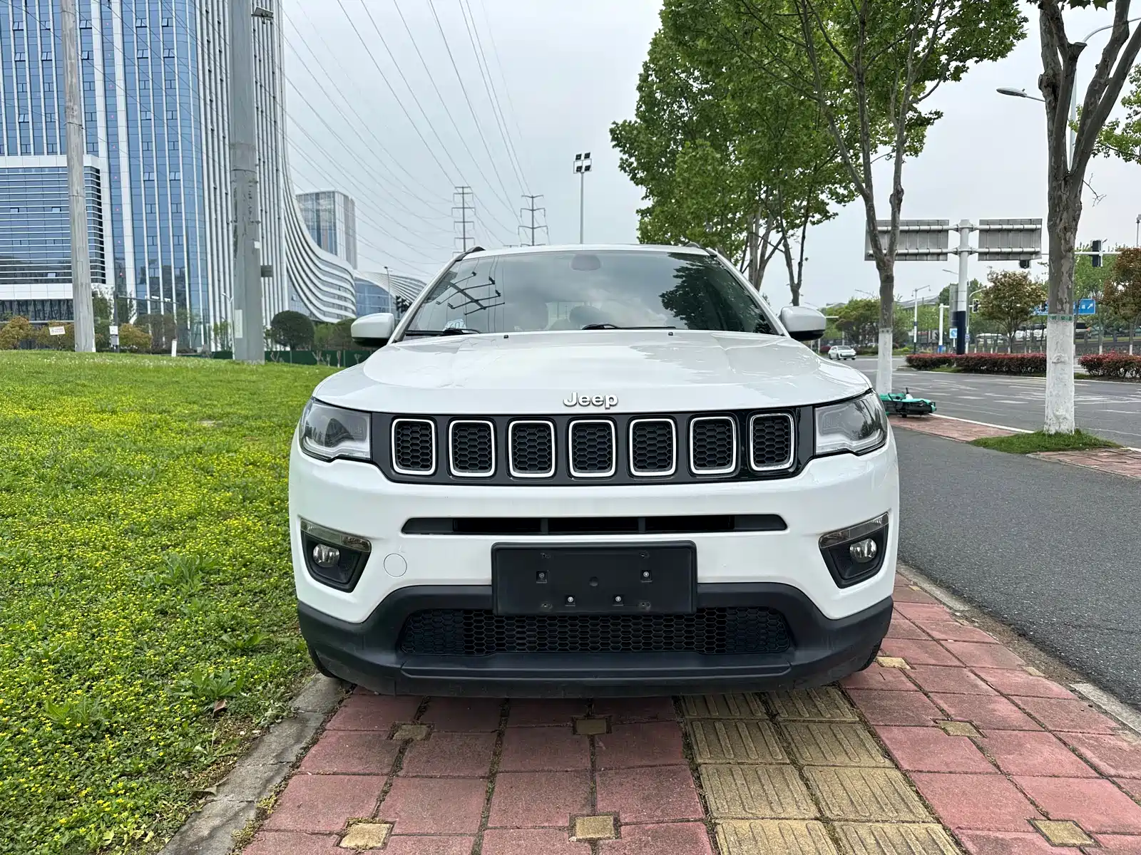 Фото 2 - Jeep Compass