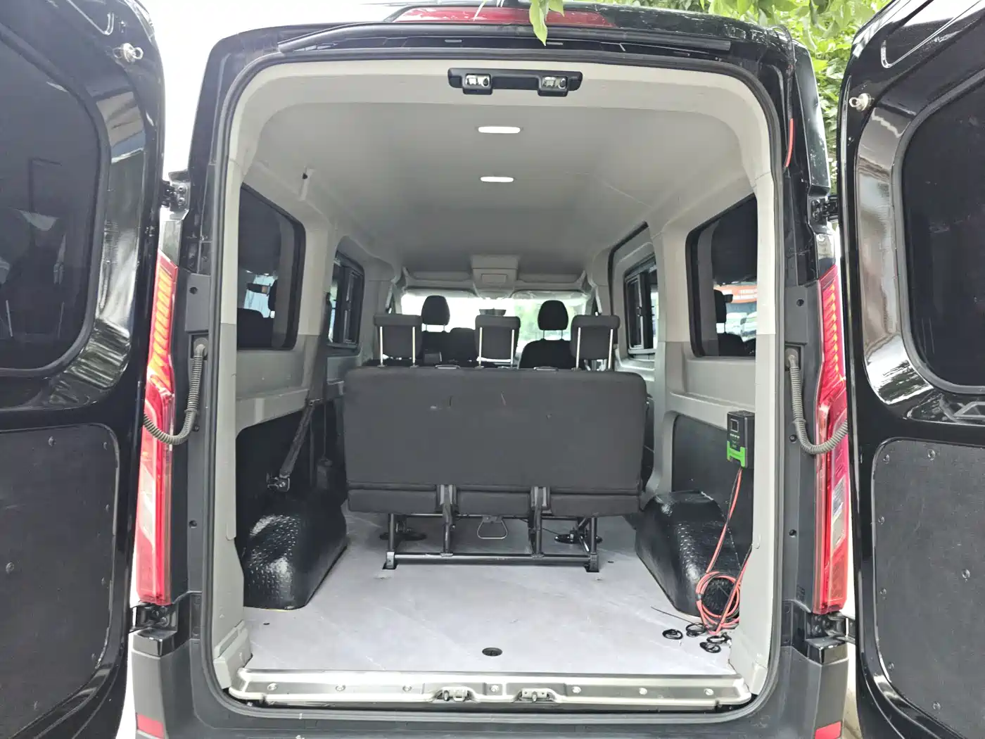 SAIC Maxus Xintu V90 2025 2024 Zhijie 2.0T Automatic FWD Long Wheelbase High Roof Single Rear Tire 6/7-Seater