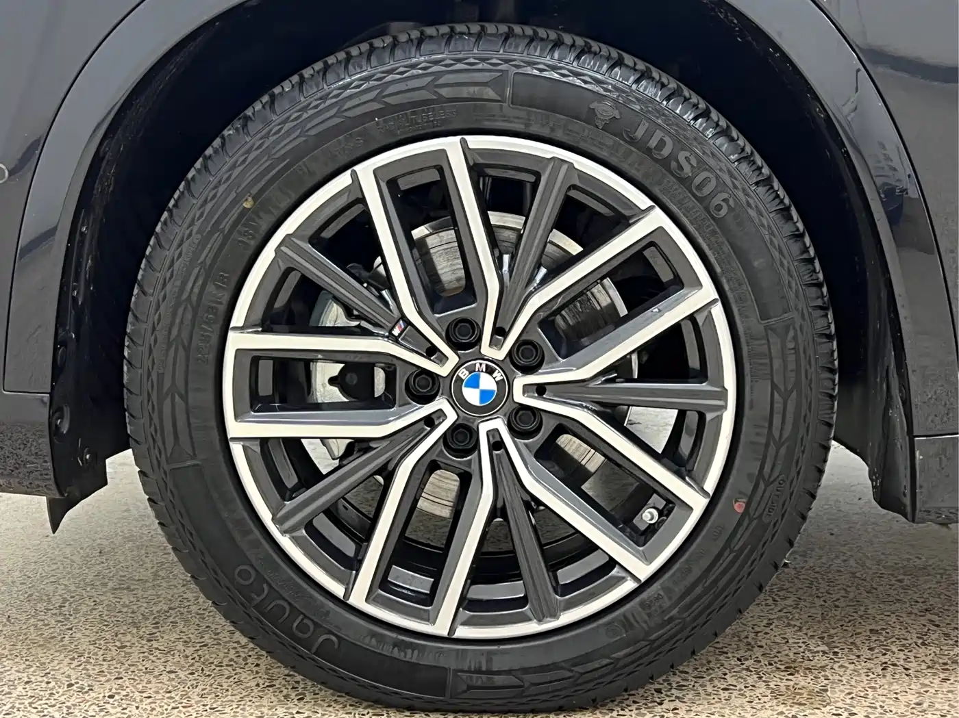 BMW iX1 2025 2025 eDrive25L M Sport Package