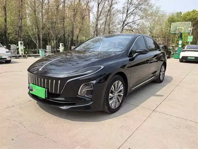 hongqi hongqi-e-qm5