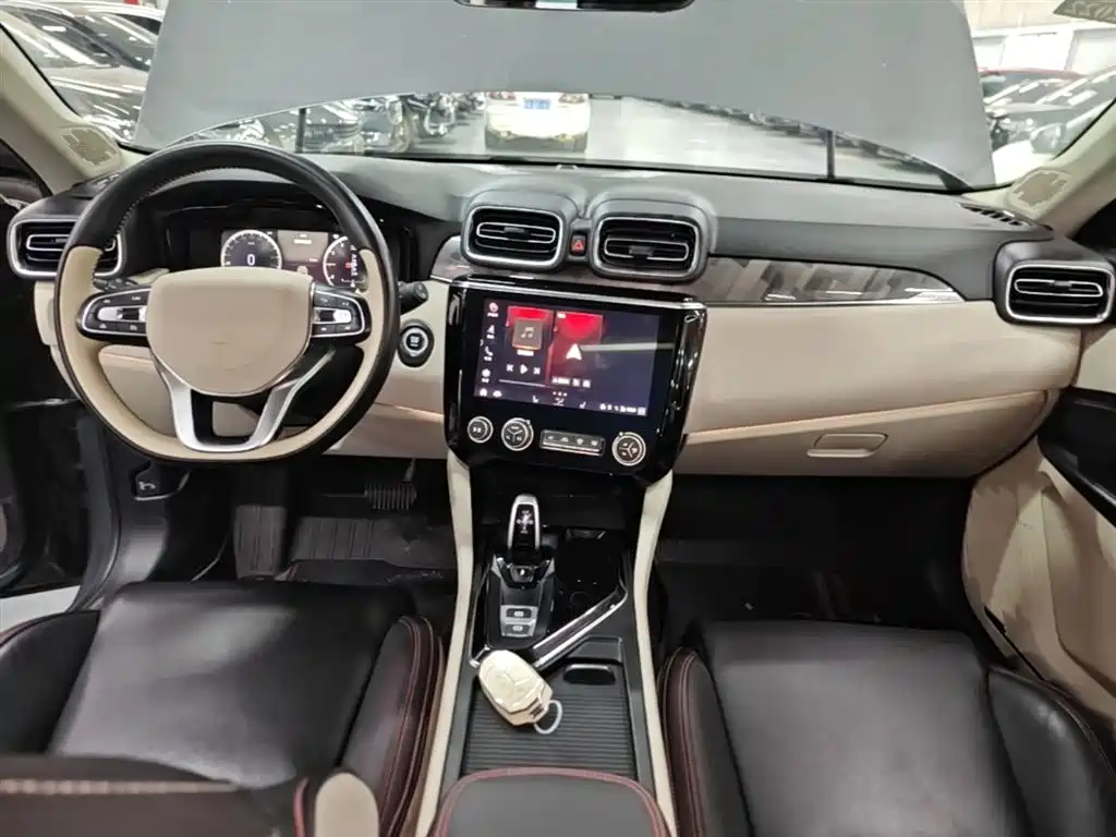 Lynk & Co 02 2018 Model 1.5T DCT 2WD Yao Pro Edition China V фото 10