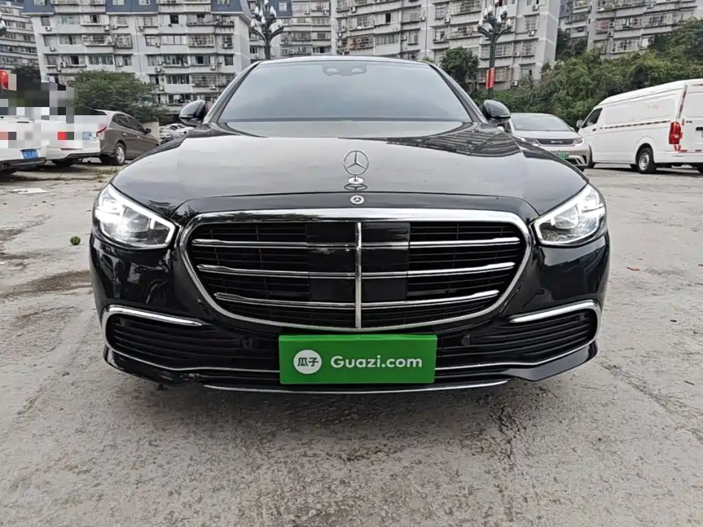 صورة 3 - Mercedes-Benz S-Class