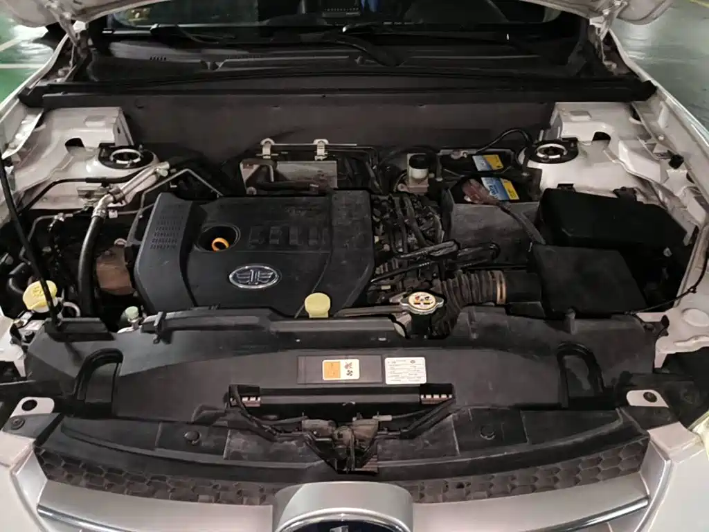 Besturn X80 2014 2015 2.0L Automatic Luxury