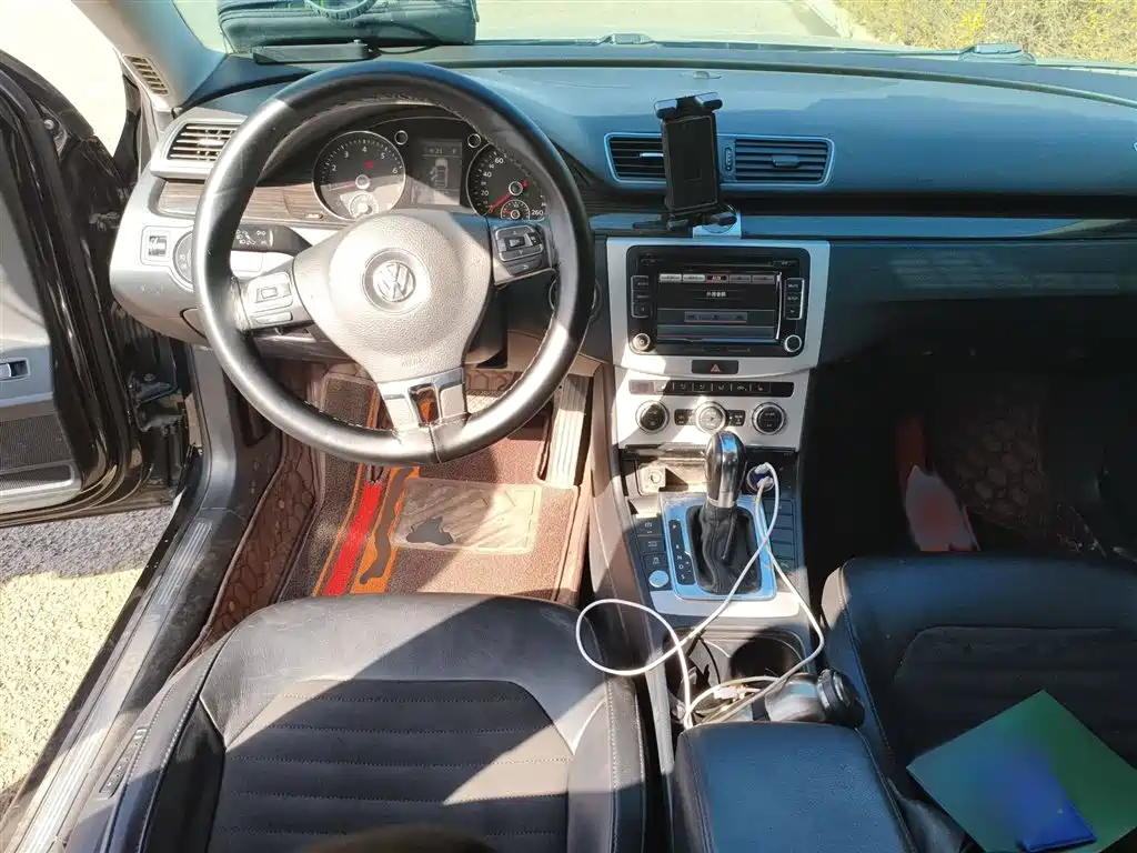 Volkswagen Magotan 2012 Facelift 2.0TSI Premium фото 3
