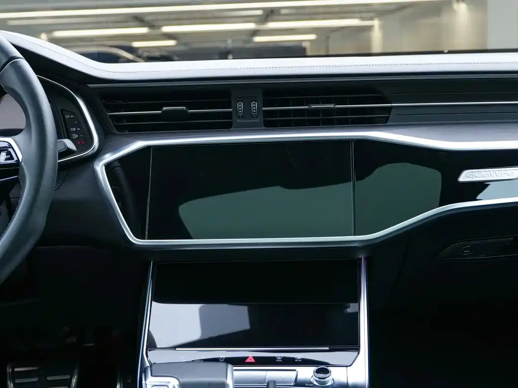 Photo 21 - Audi A6L
