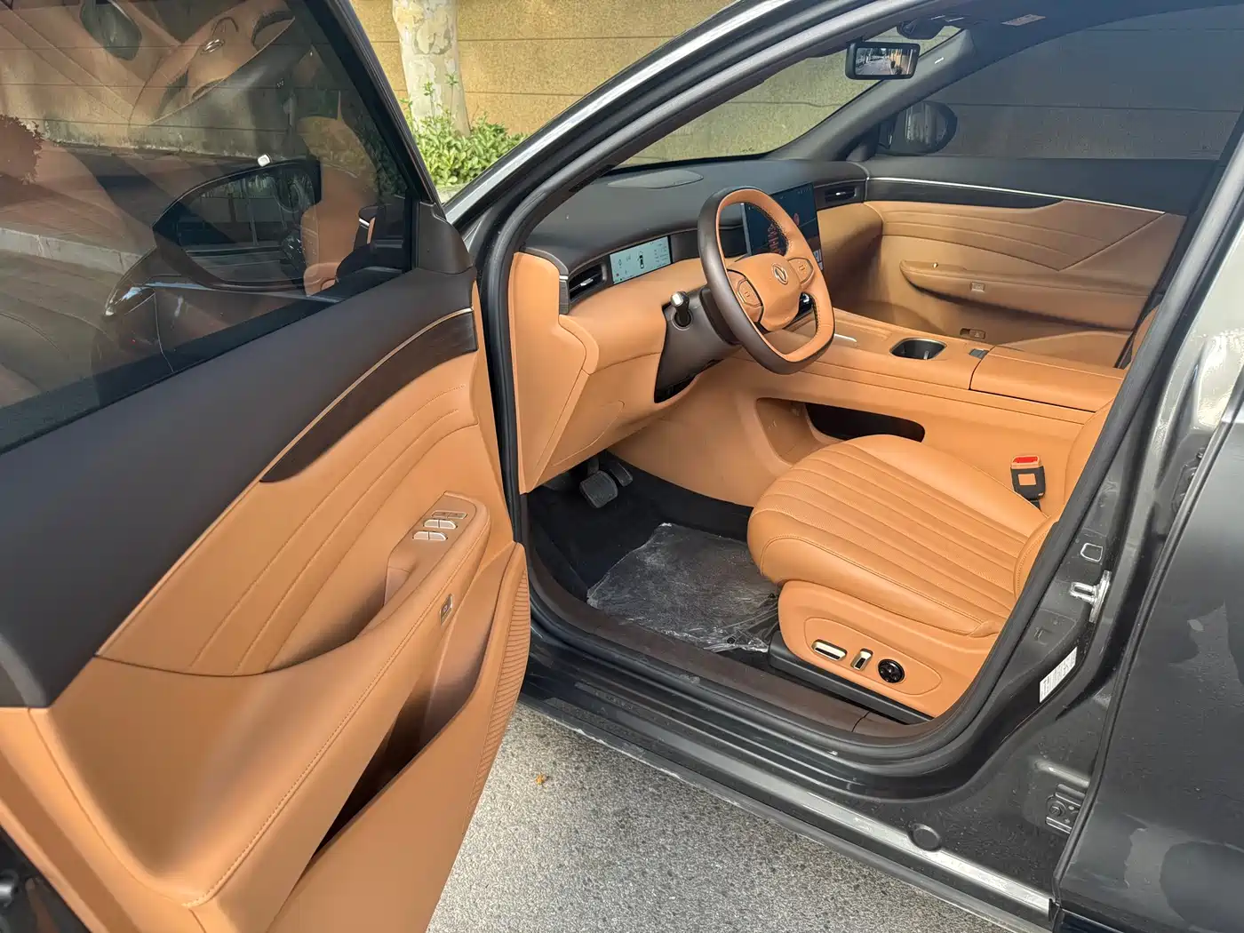 Dongfeng Aeolus L8 2025 2025 Plug-in Hybrid