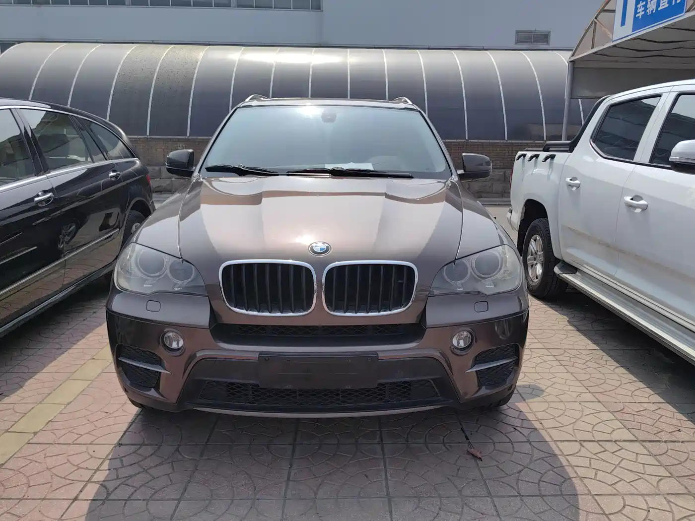 BMW X5 (Import) 2011 xDrive35i Luxury Edition фото 2