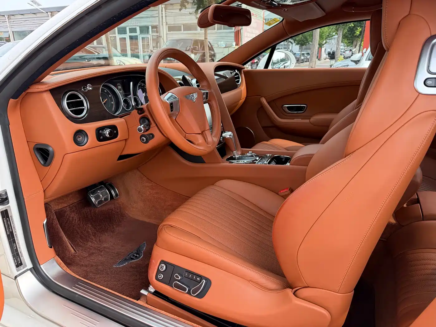 Photo 5 - Bentley Continental