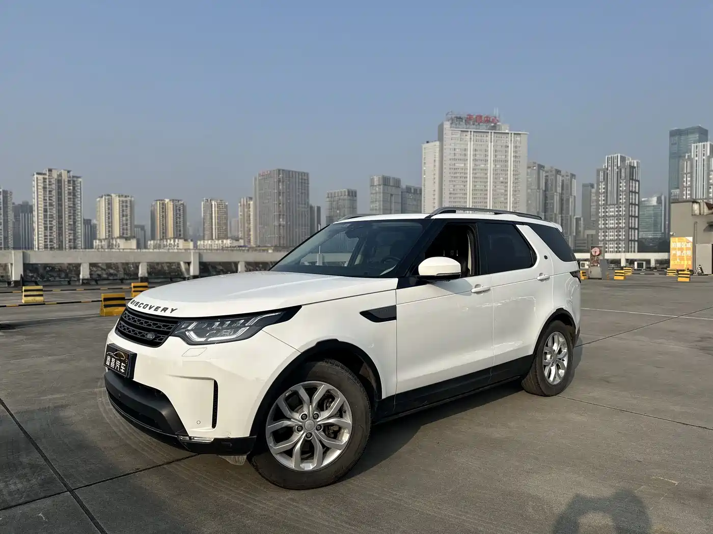 Land Rover Discovery 2017 3.0 SC V6 SE фото 11