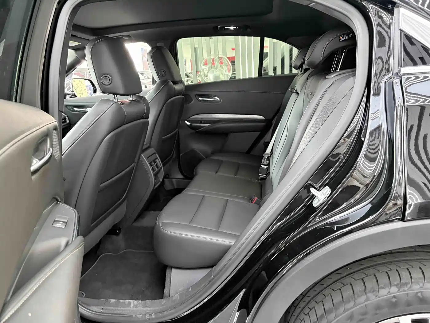 Cadillac XT4 2025 2024 28T 2WD Premium