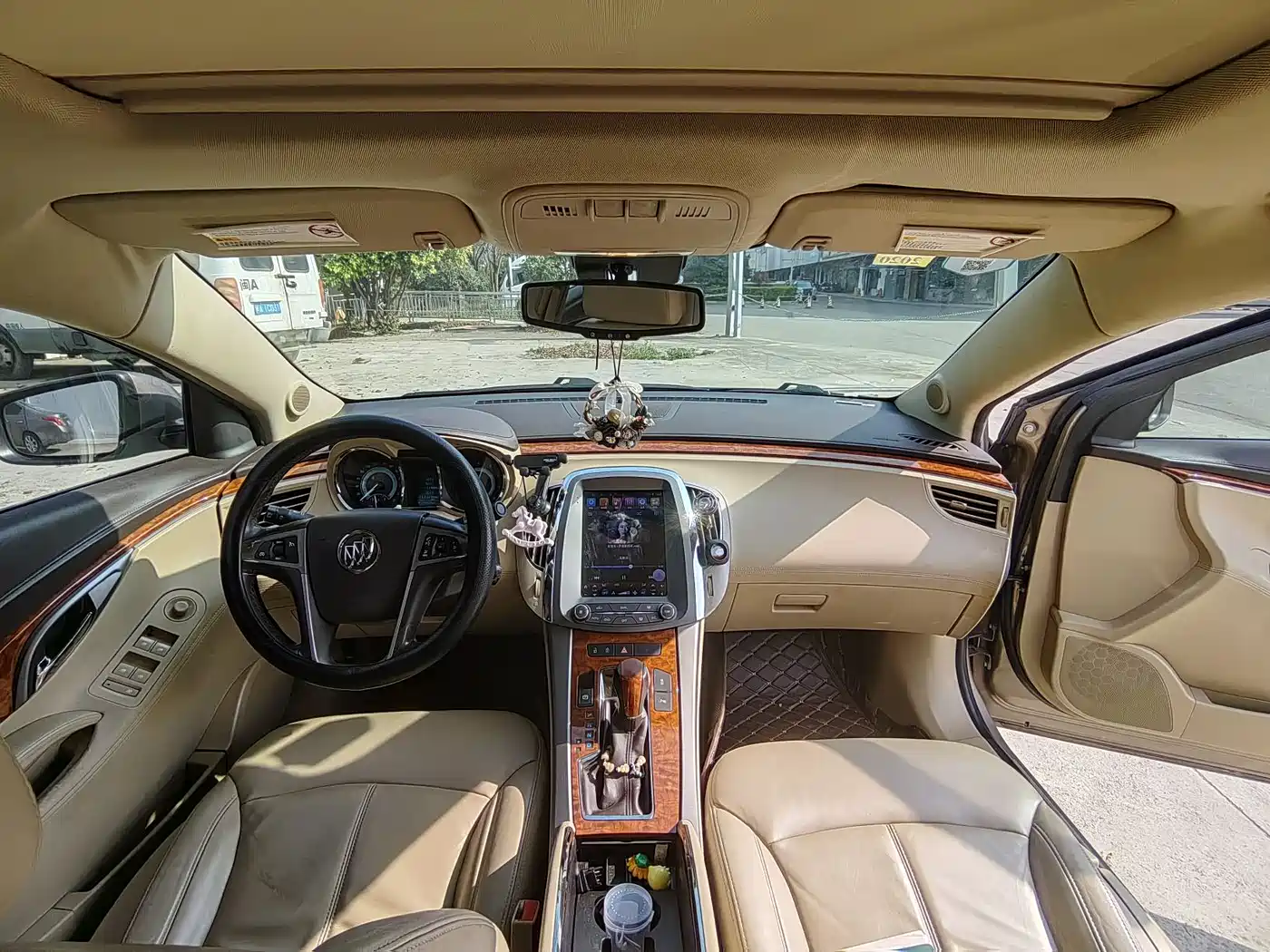 Buick LaCrosse 2012 2.4L SIDI Elegance Edition фото 4