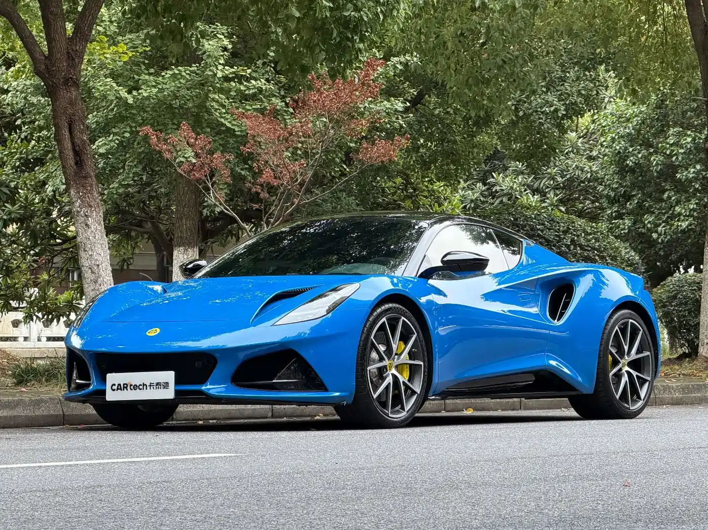 Lotus EMIRA 2023 2022 3.5T V6 Manual First Edition