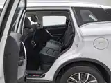 Photo 15 - Geely Atlas