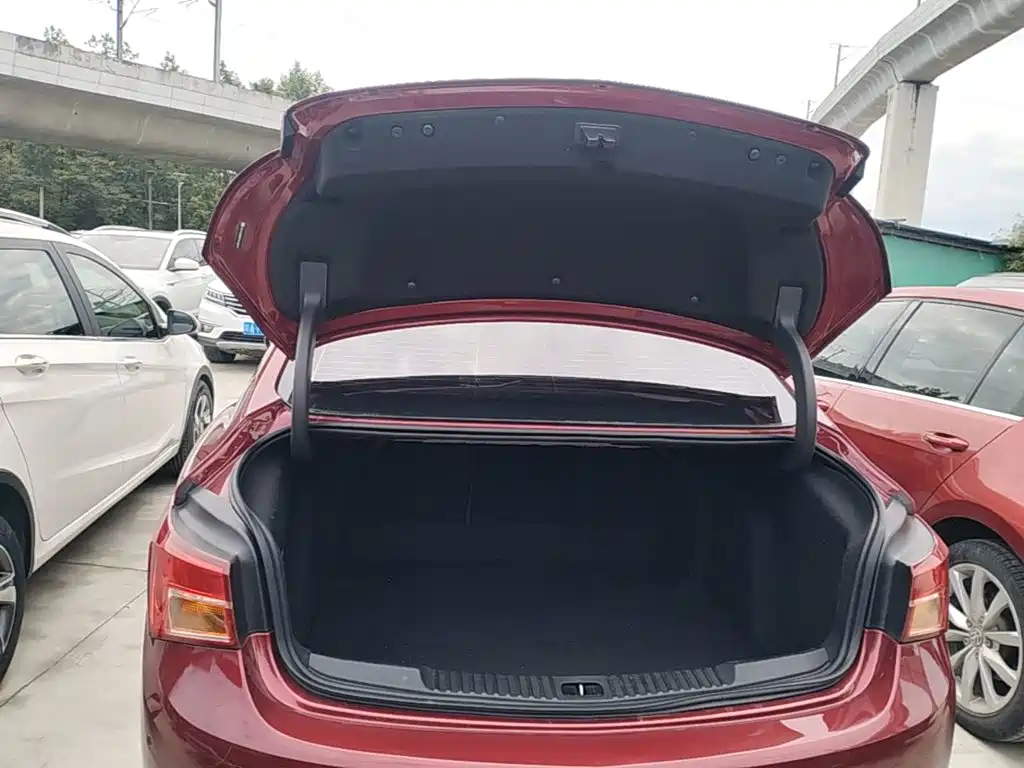 Фото 19 - Buick Verano