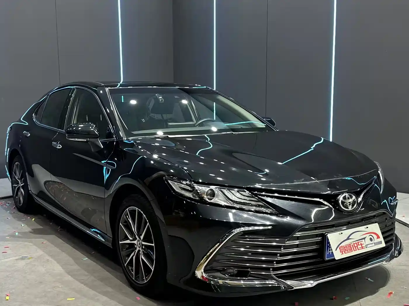 Toyota Camry 2023 2.5G Luxury Edition фото 3