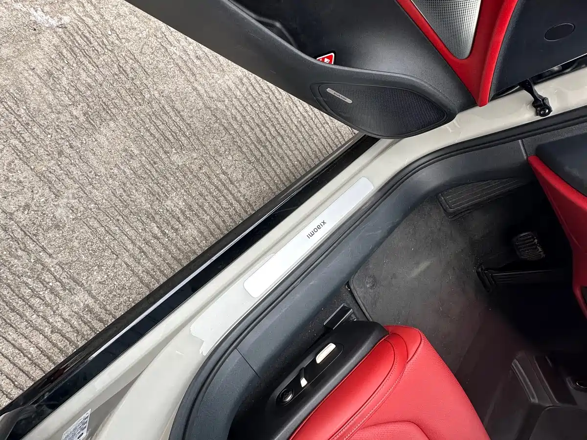 XIAOMI CAR XIAOMI SU7