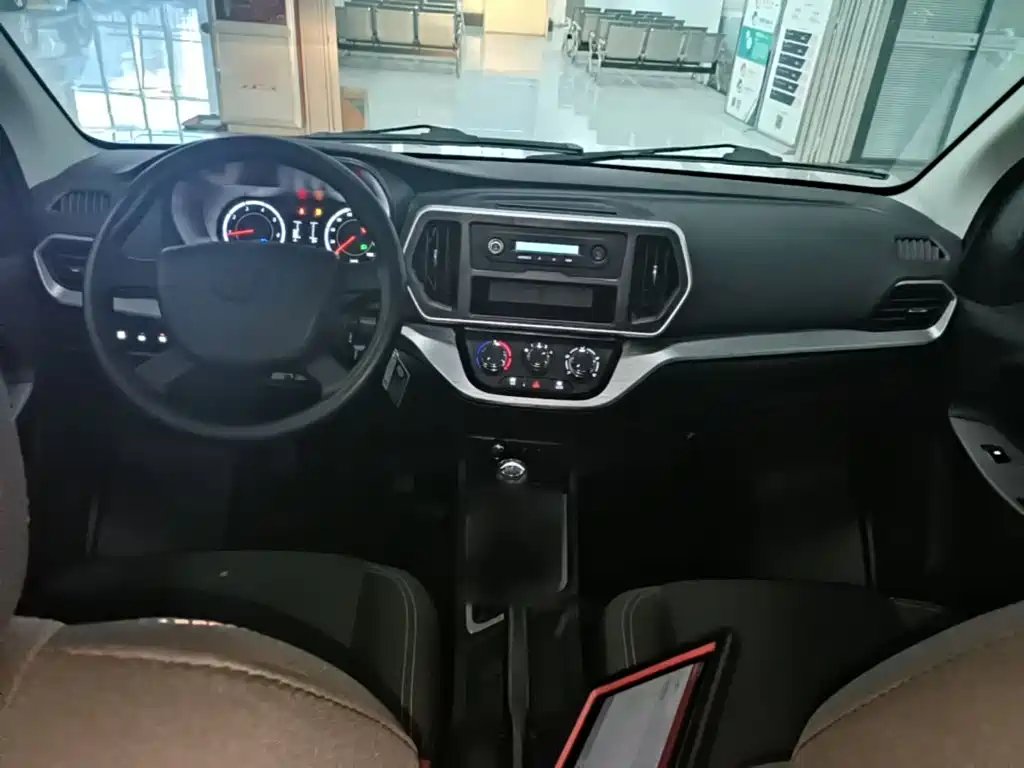 Changan Kaicheng Changan Ruixing M60 2024 2023 1.5L GDI Comfort Bus 6/7 Seater