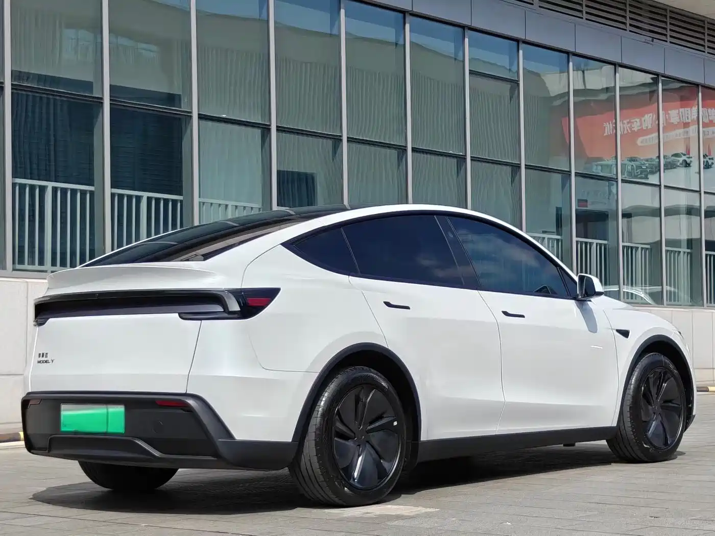 Tesla Model Y 2026 2026 Rear-Wheel Drive