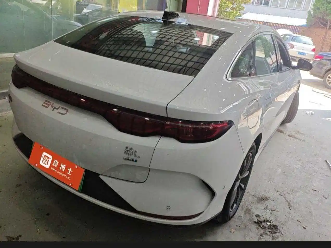 BYD QIN L