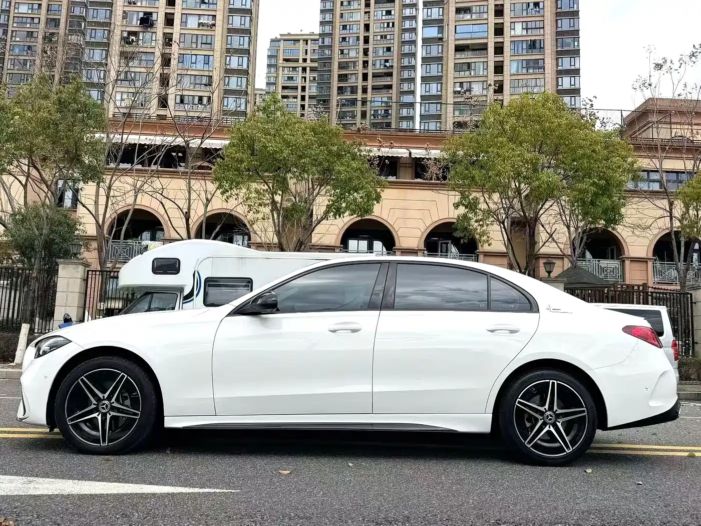 MERCEDES-BENZ C CLASS