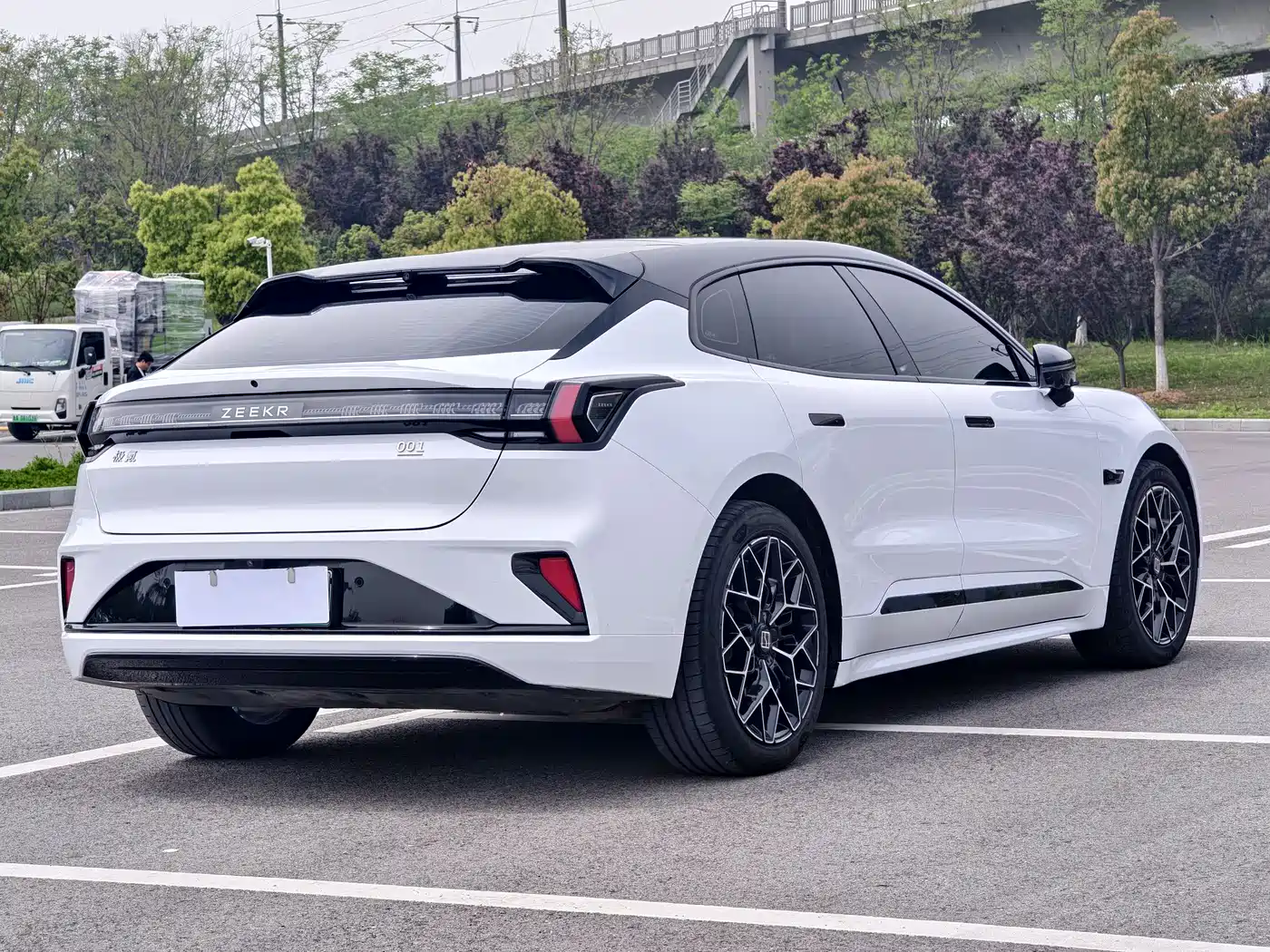 ZEEKR EXTREME KRYPTON 001