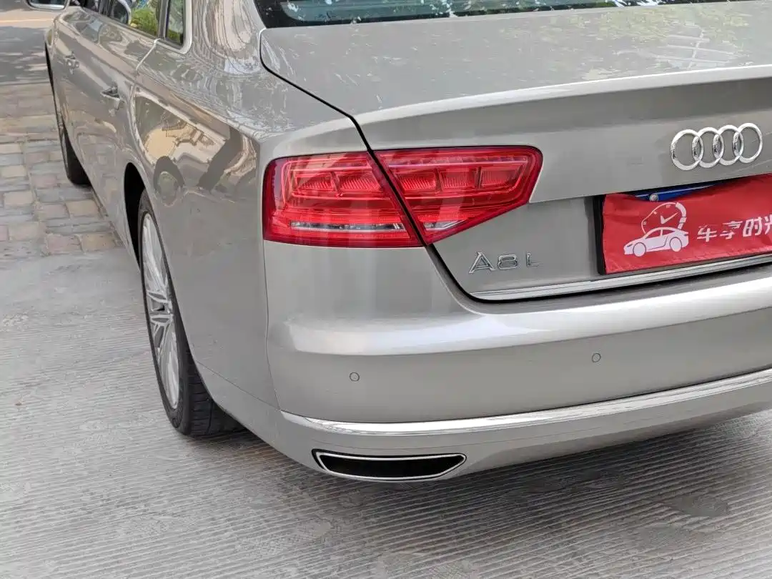 Фото 6 - Audi A8