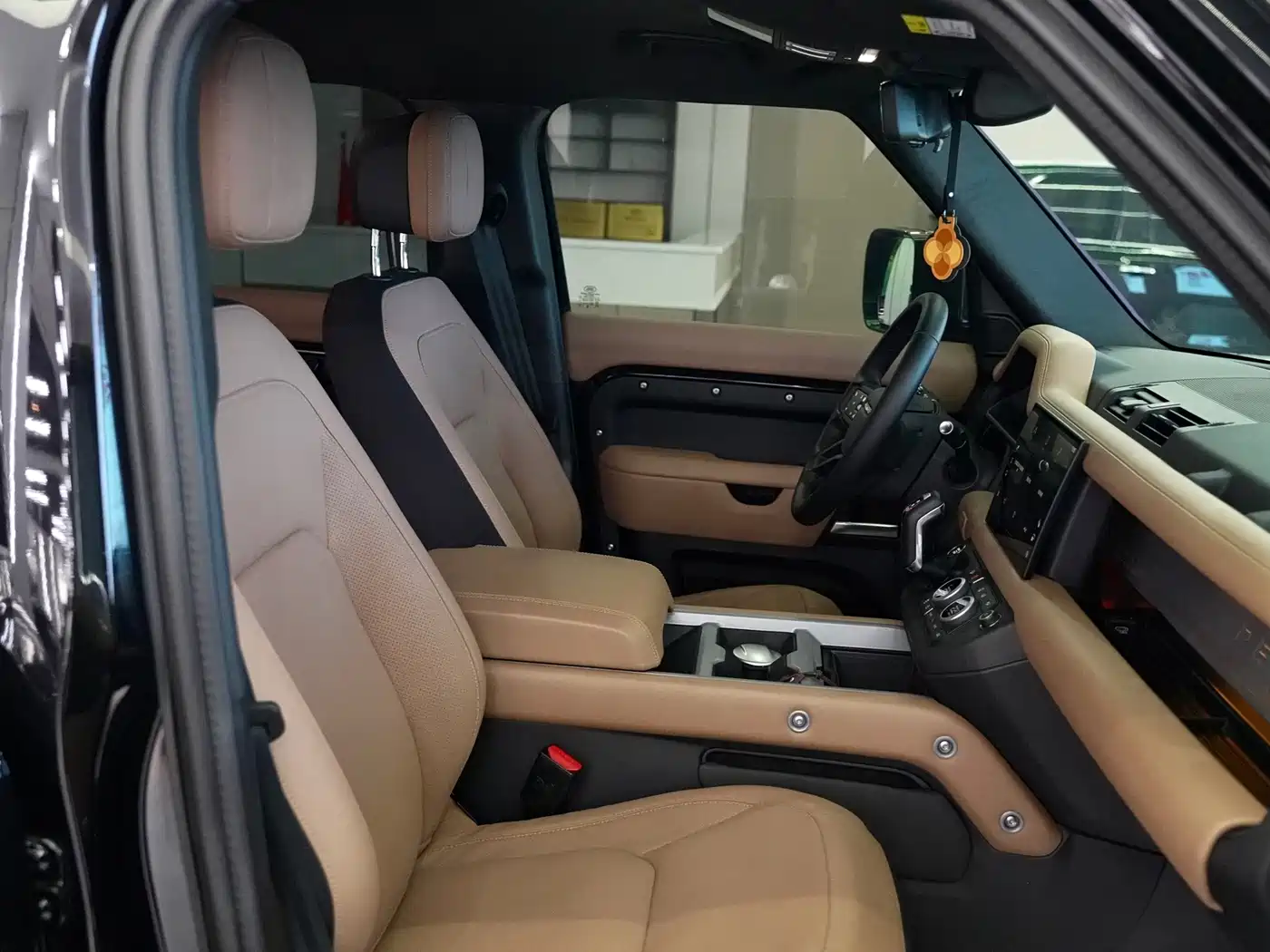 Land Rover Defender 2025 2025 110 3.0T P400 -Dynamic HSE