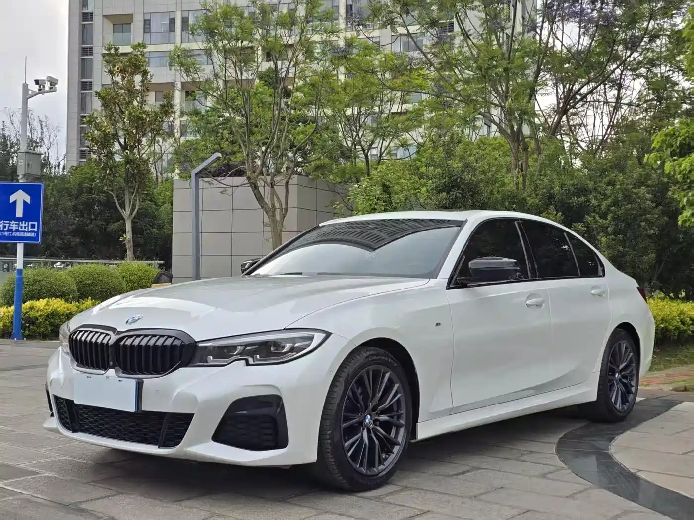 BMW 3 Series 2021 325i M Sport Night Edition